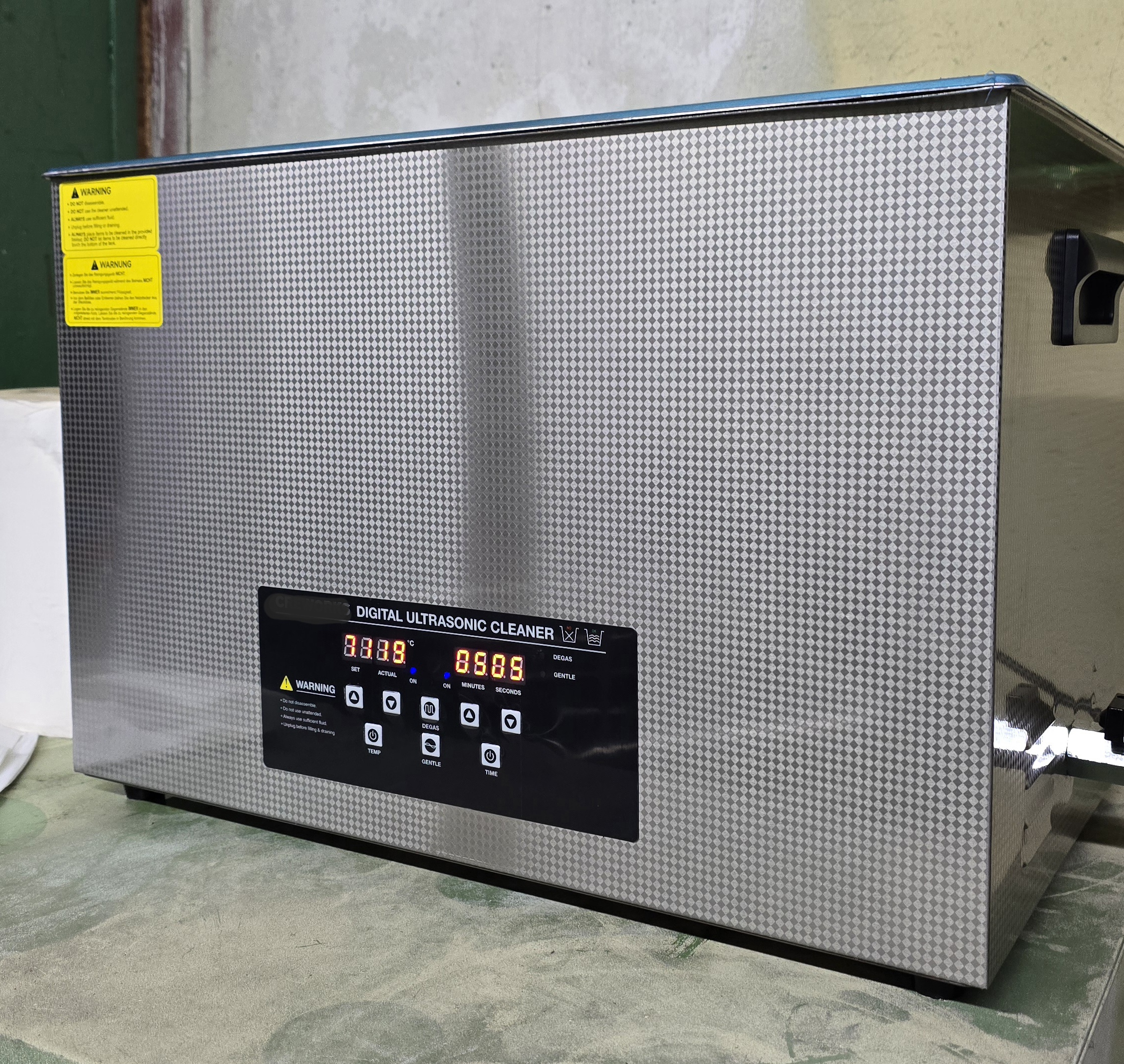 Reinigungsgerät Motorenteile Mannheim